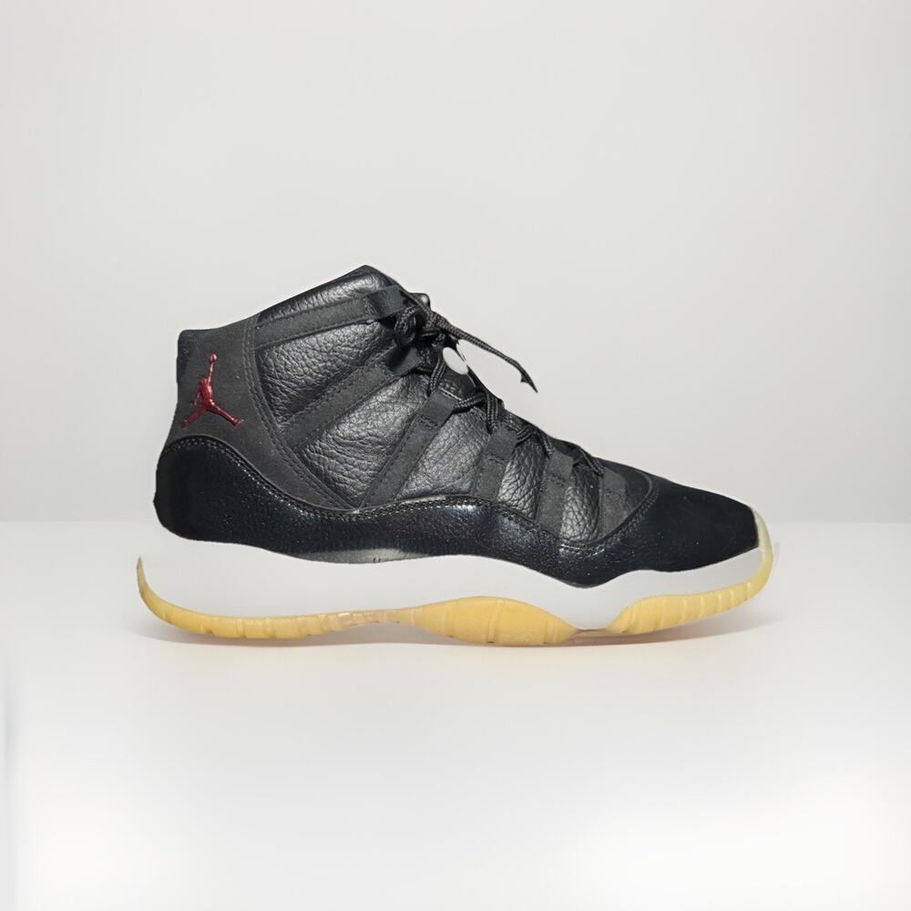 Air Jordan 11 Retro 72-10 GS 6Y Women’s 7.5 Black Gym Red 378038-002 Used